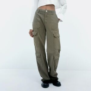 Zara Mid Rise Straight Leg Cargo Pants Green Size 8